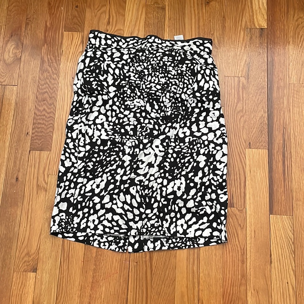 Women skirt